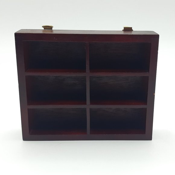 Six Toy Cars and Wall Stand -Reader's Digest Vintage Car Set - Picture 10 of 11